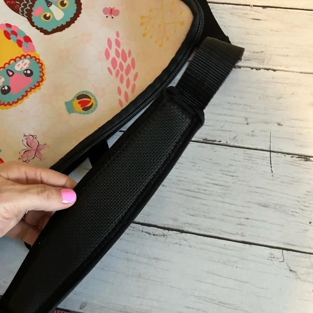 Meffort Inc Novelty Owl Neoprene Laptop Computer Sleeve Case Bag w Hidden Handle